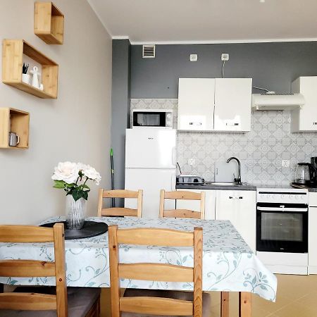 Alize Apartment Reda Bagian luar foto