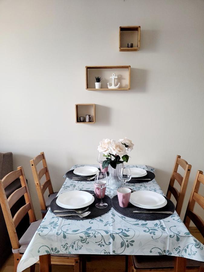 Alize Apartment Reda Bagian luar foto